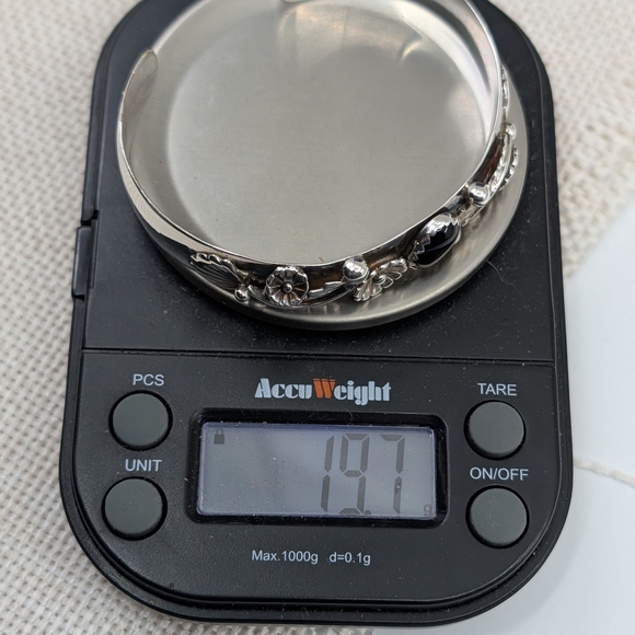 Vintage Sterling Silver Cuff Bracelet Black Onyx Florida Keys Small Wrist - Picture 15 of 15